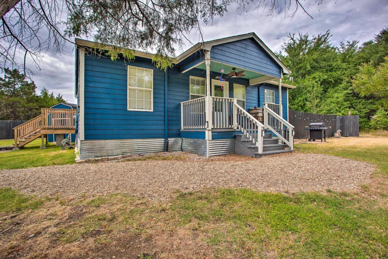 Pottsboro Home With Fire Pit Less Than 1 Mi To Lake Texoma! Exterior photo